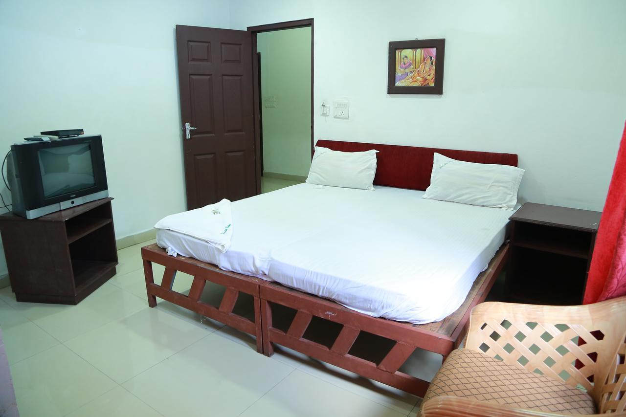 Hôtel Swades Residency à Cheruvalli Extérieur photo